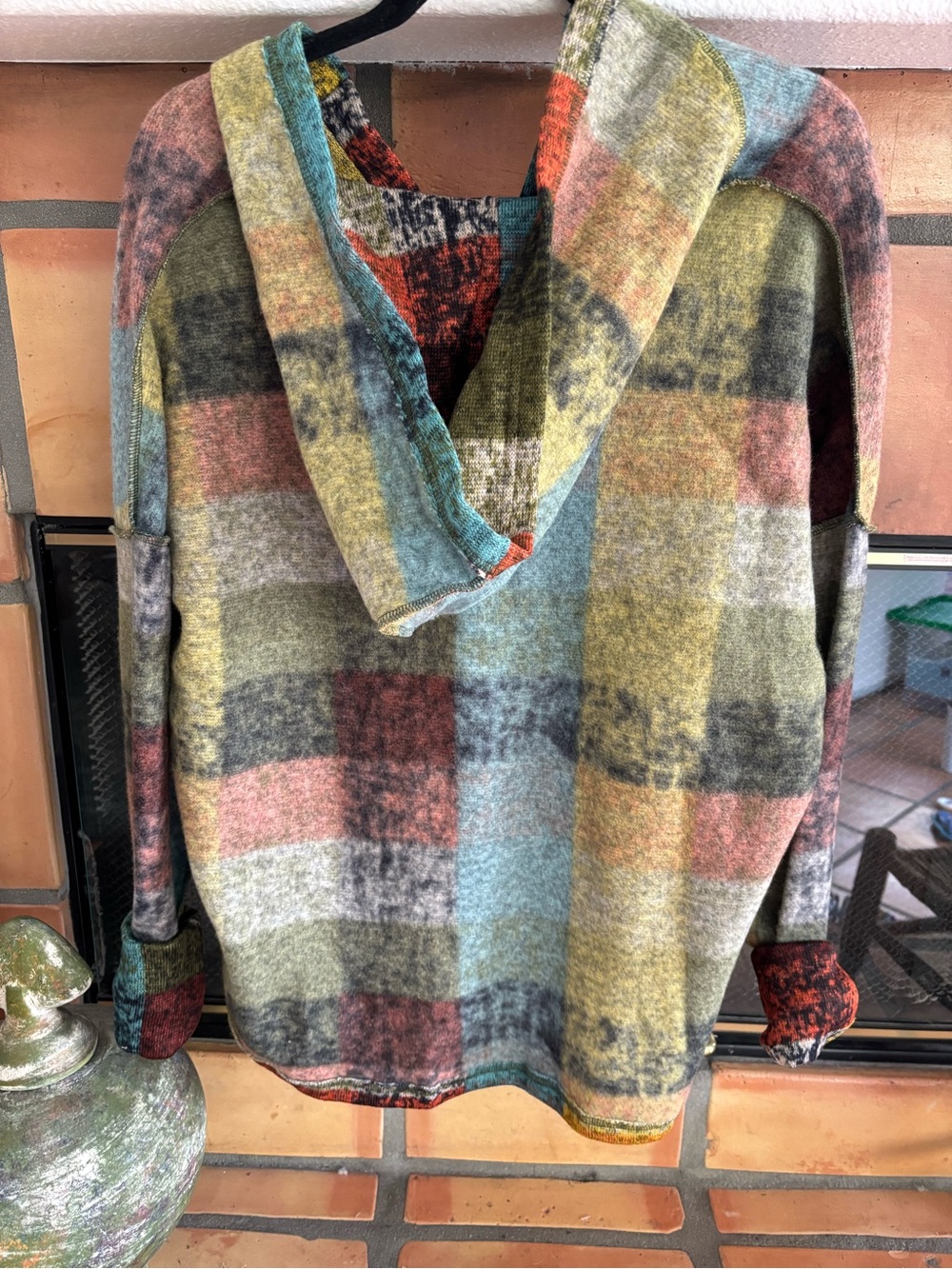 Oversized Multicolor Patchwork hooded Sweater: whimsical fall - Picture 3 of 3